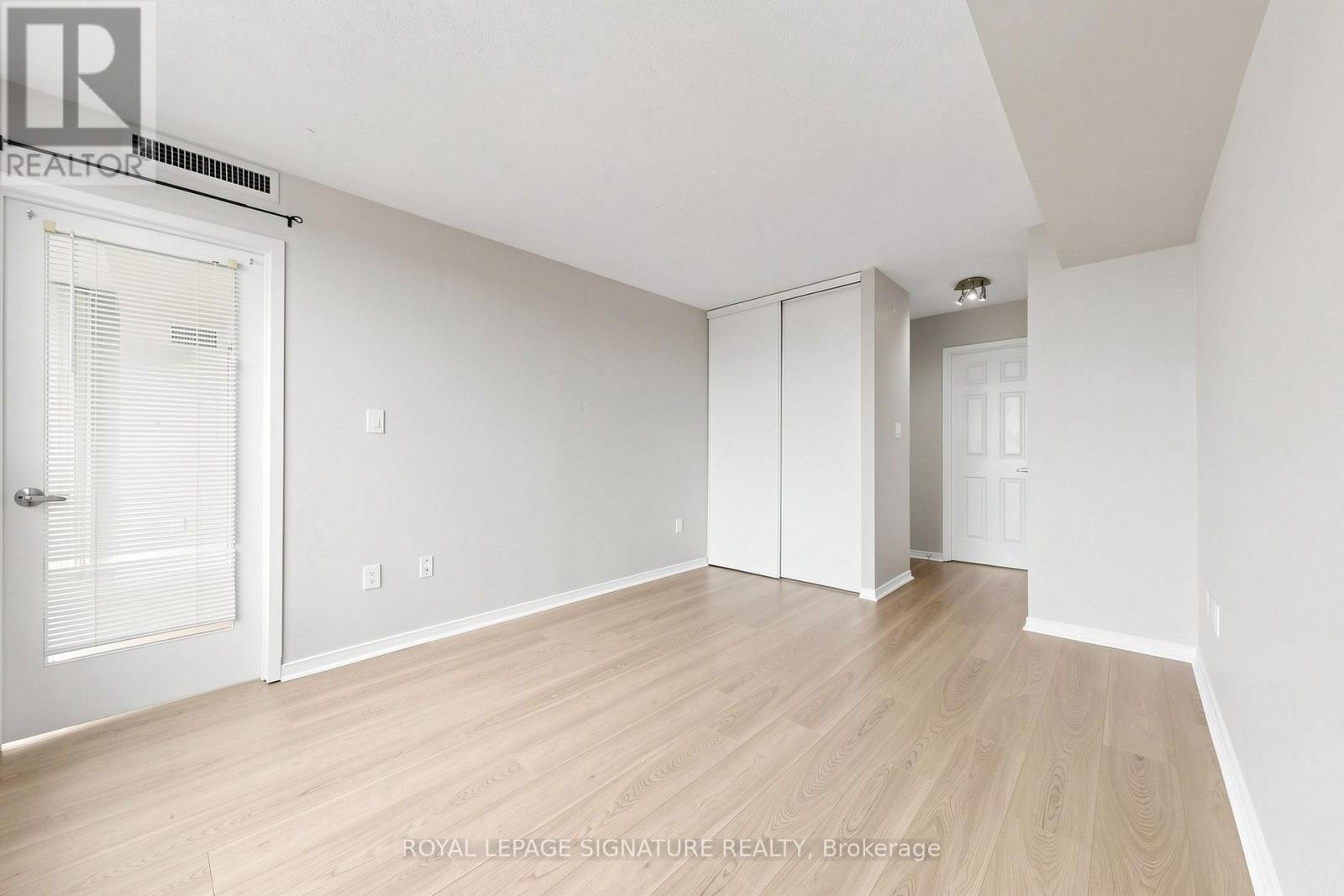 3307 - 5 Concorde Place, Toronto, Ontario  M3C 3M8 - Photo 20 - C13047542