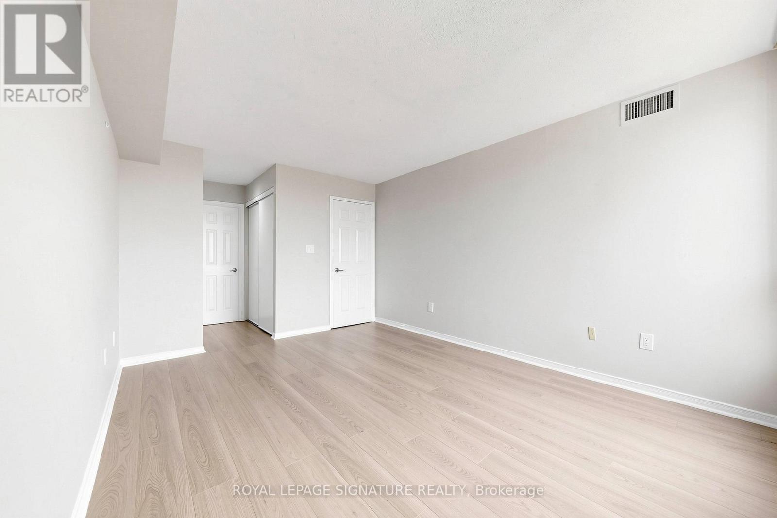 3307 - 5 Concorde Place, Toronto, Ontario  M3C 3M8 - Photo 27 - C13047542