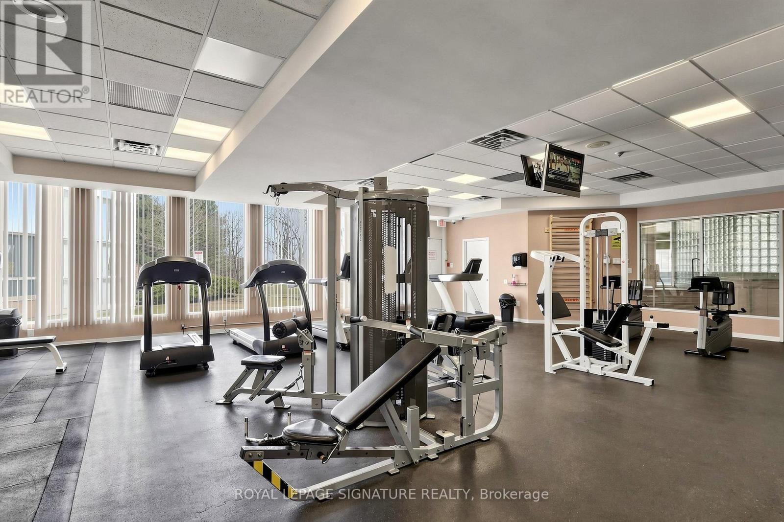 3307 - 5 Concorde Place, Toronto, Ontario  M3C 3M8 - Photo 40 - C13047542