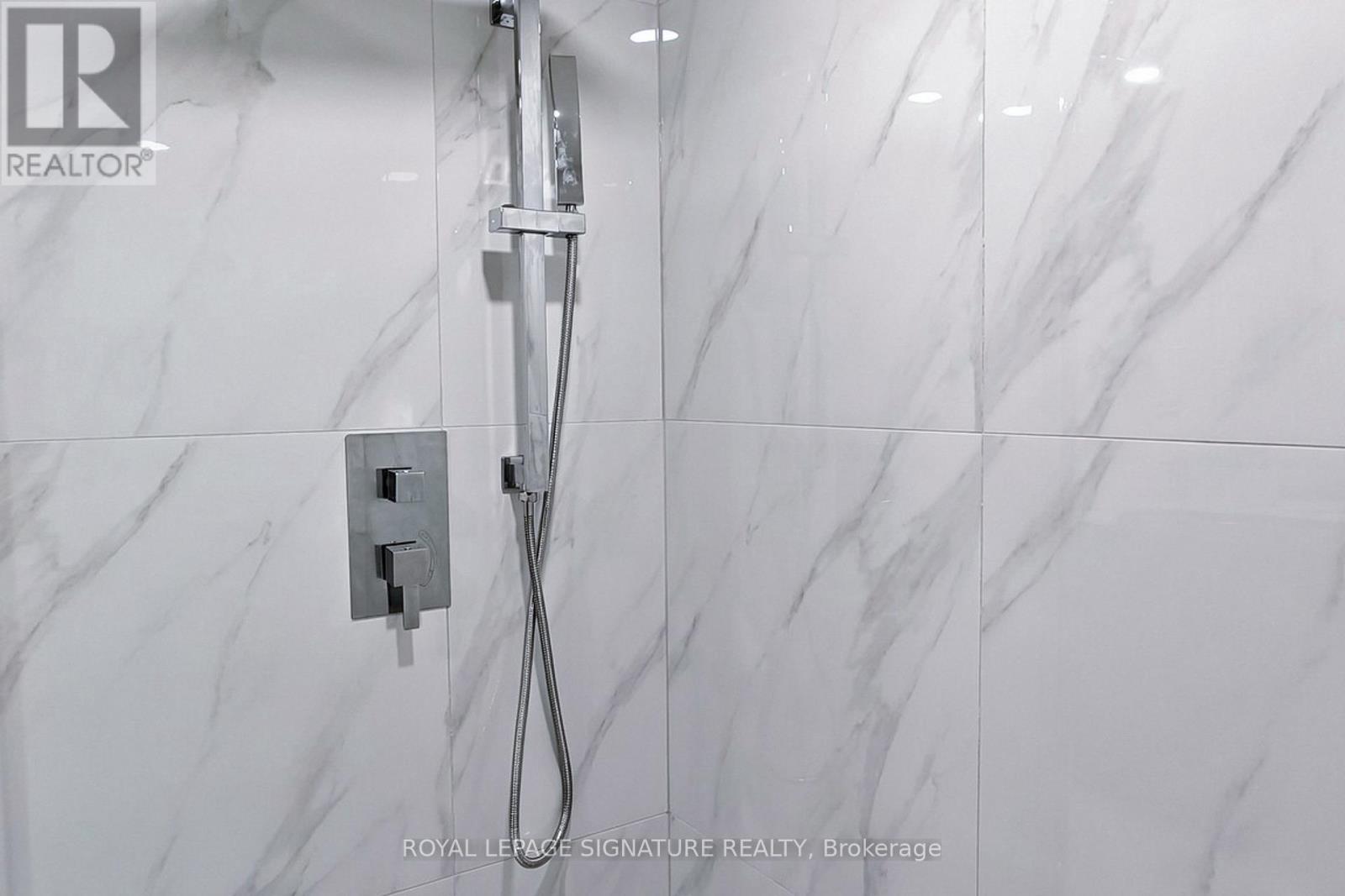 3307 - 5 Concorde Place, Toronto, Ontario  M3C 3M8 - Photo 24 - C13047542