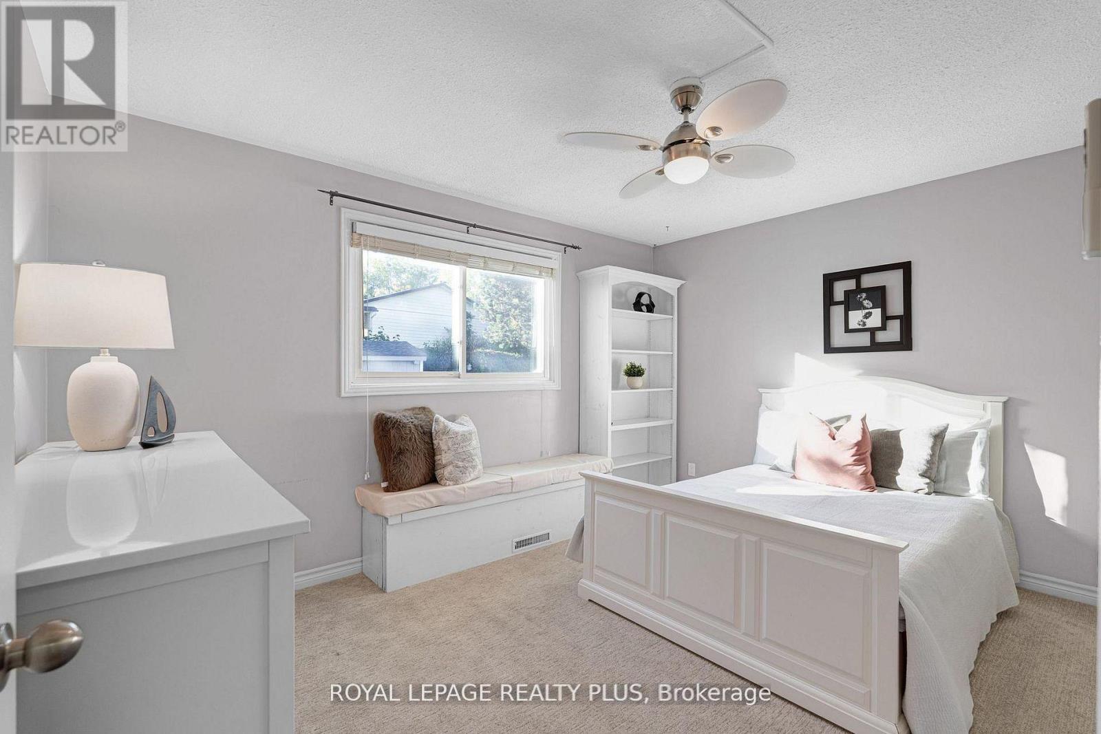 2063 Cavendish Drive, Burlington, Ontario  L7P 1Y9 - Photo 28 - W12910300