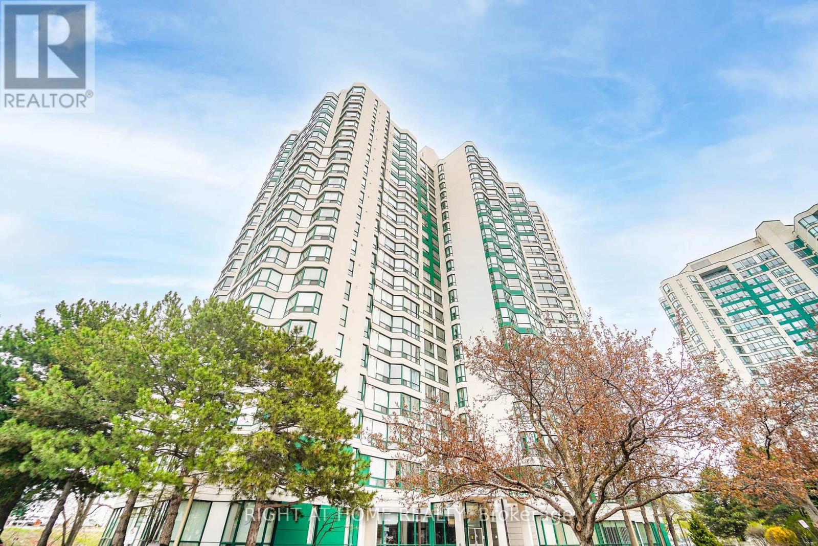 1105 - 4450 Tucana Court, Mississauga, Ontario  L5R 3R4 - Photo 3 - W12982088