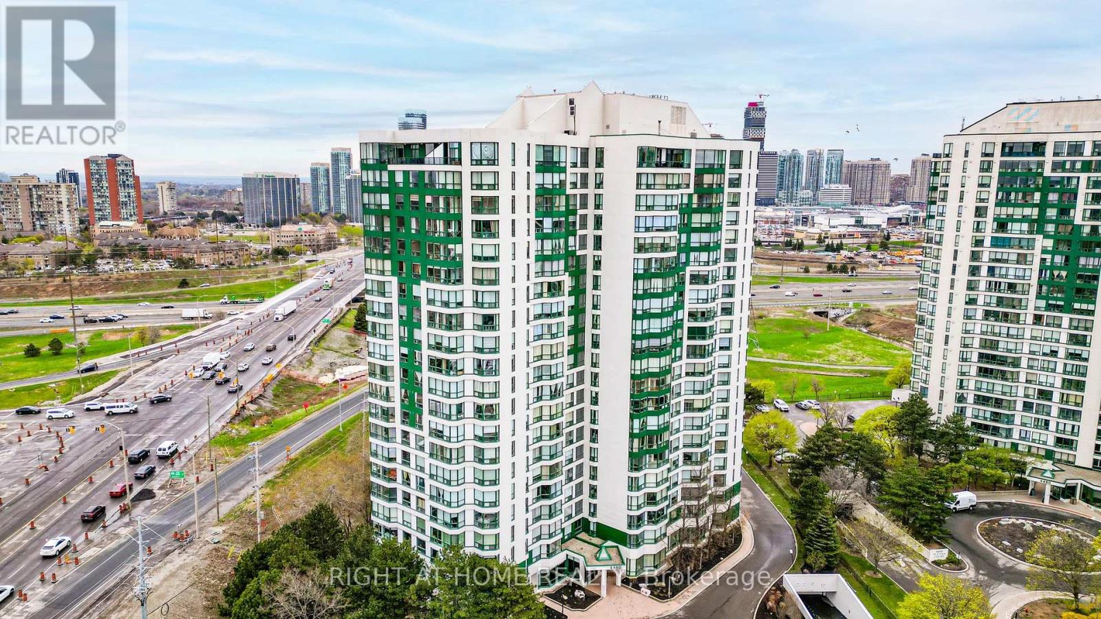 1105 - 4450 TUCANA COURT, Mississauga, Ontario