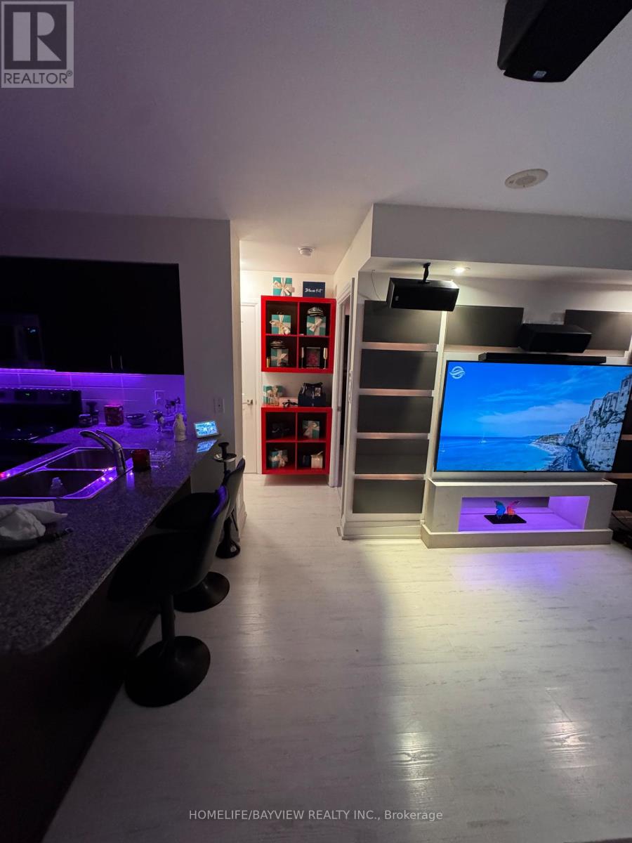 601 - 55 De Boers Drive, Toronto, Ontario  M3J 0G5 - Photo 4 - W13013088