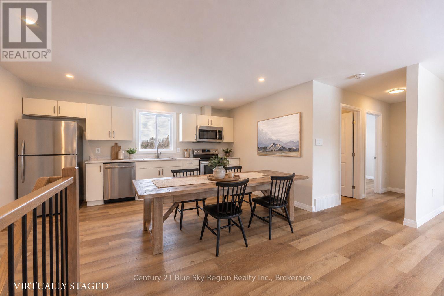 201 Talon Crescent S, Bonfield, Ontario  P0H 2E0 - Photo 3 - X13048788