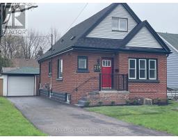 215 WALTER AVENUE S, Hamilton, Ontario