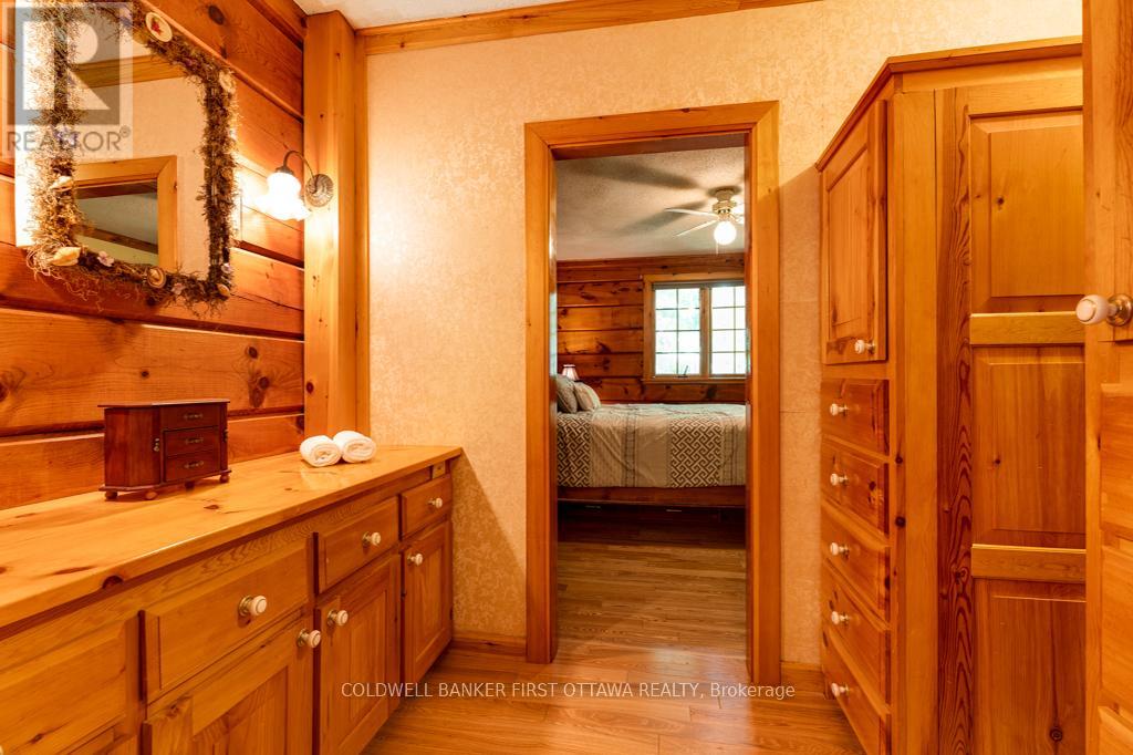 1102 Ebbs Bay Road, Drummond/north Elmsley, Ontario  K7C 0C5 - Photo 17 - X12796690