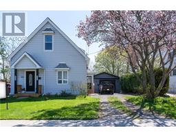 621 ROSSEAU ROAD, Hamilton, Ontario