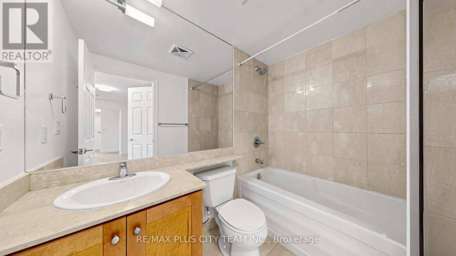 1807 - 736 Spadina Avenue, Toronto, Ontario  M5S 2J6 - Photo 18 - C13048752