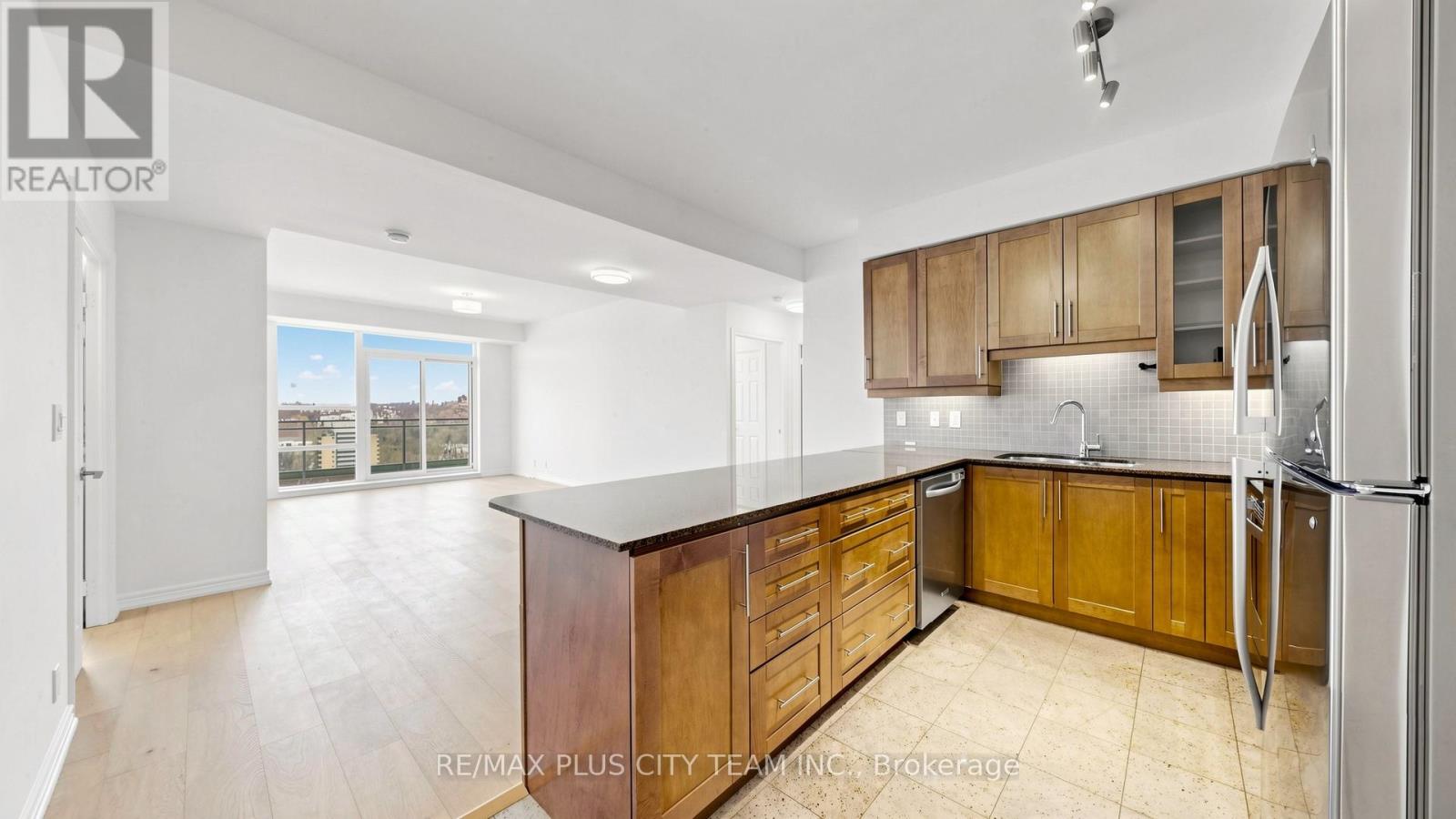 1807 - 736 Spadina Avenue, Toronto, Ontario  M5S 2J6 - Photo 7 - C13048752