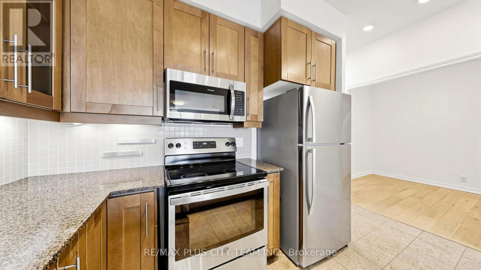 1807 - 736 Spadina Avenue, Toronto, Ontario  M5S 2J6 - Photo 9 - C13048752