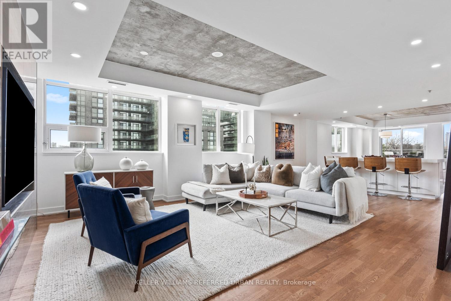 422 - 20 Minowan Miikan Lane, Toronto, Ontario  M6J 0E5 - Photo 1 - C13048784