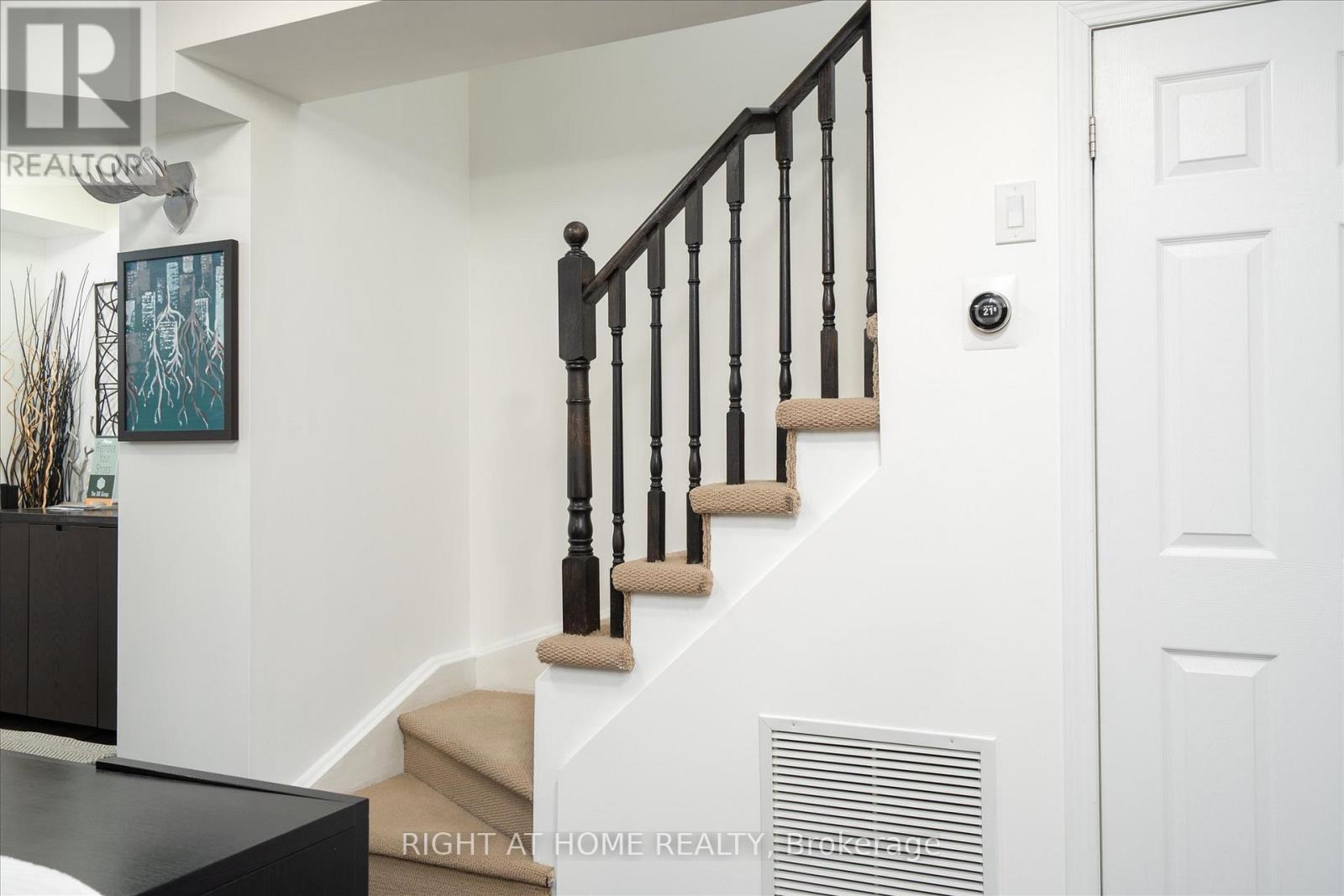 112 - 1 Ruttan Street, Toronto, Ontario  M6P 0A1 - Photo 14 - C13048990