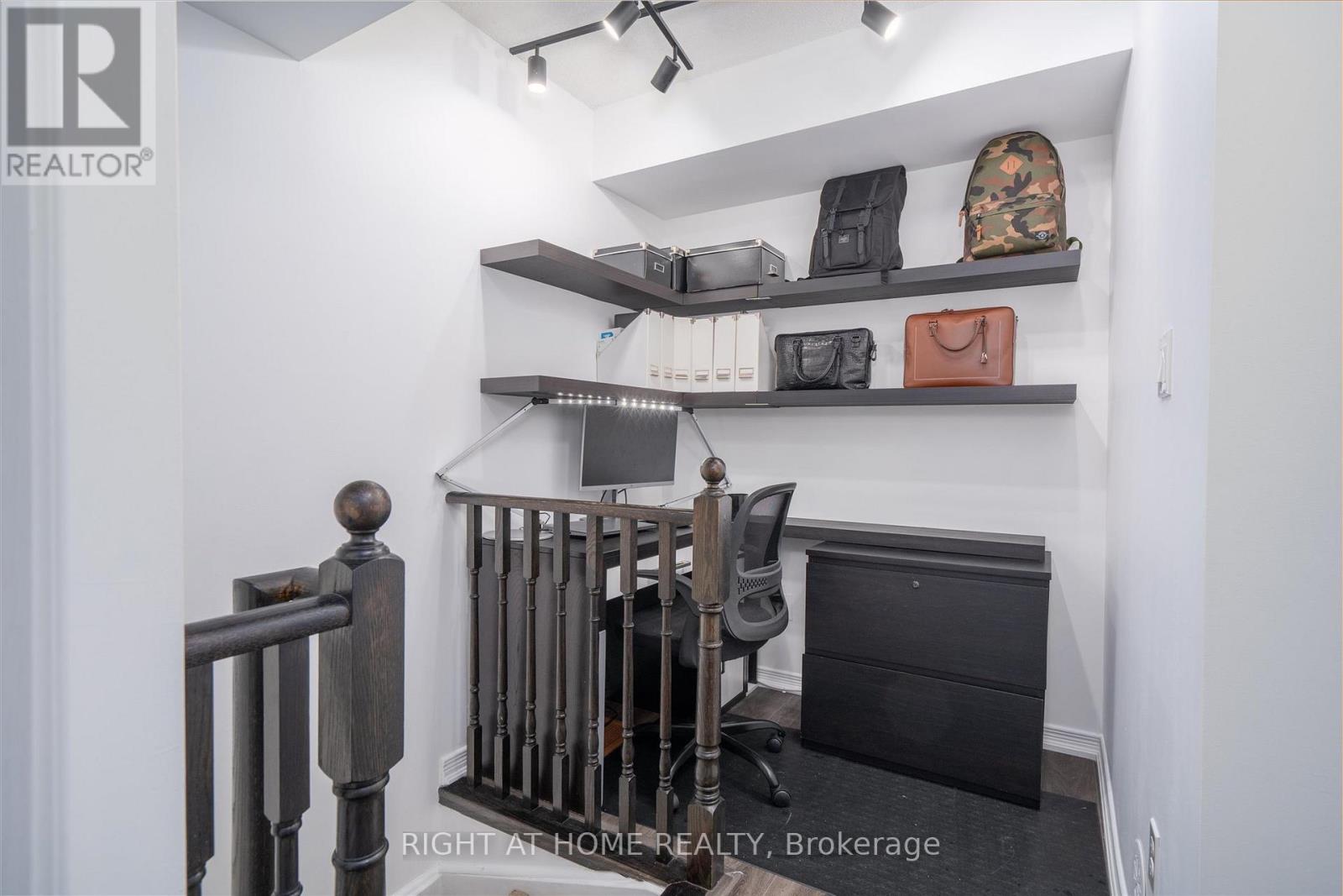 112 - 1 Ruttan Street, Toronto, Ontario  M6P 0A1 - Photo 15 - C13048990