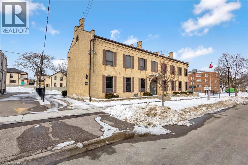 80 CHATHAM Street, Brantford, Ontario