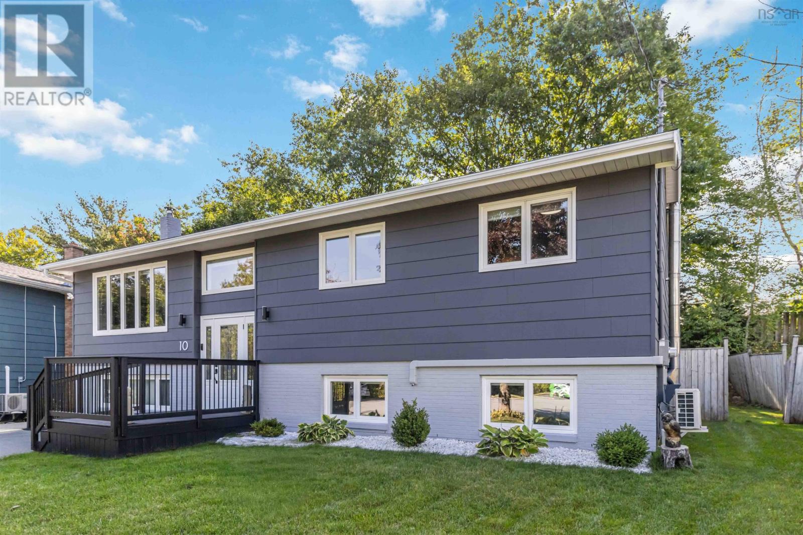 10 Rosewood Court, Bedford, Nova Scotia  B4A 3C2 - Photo 3 - 202608697