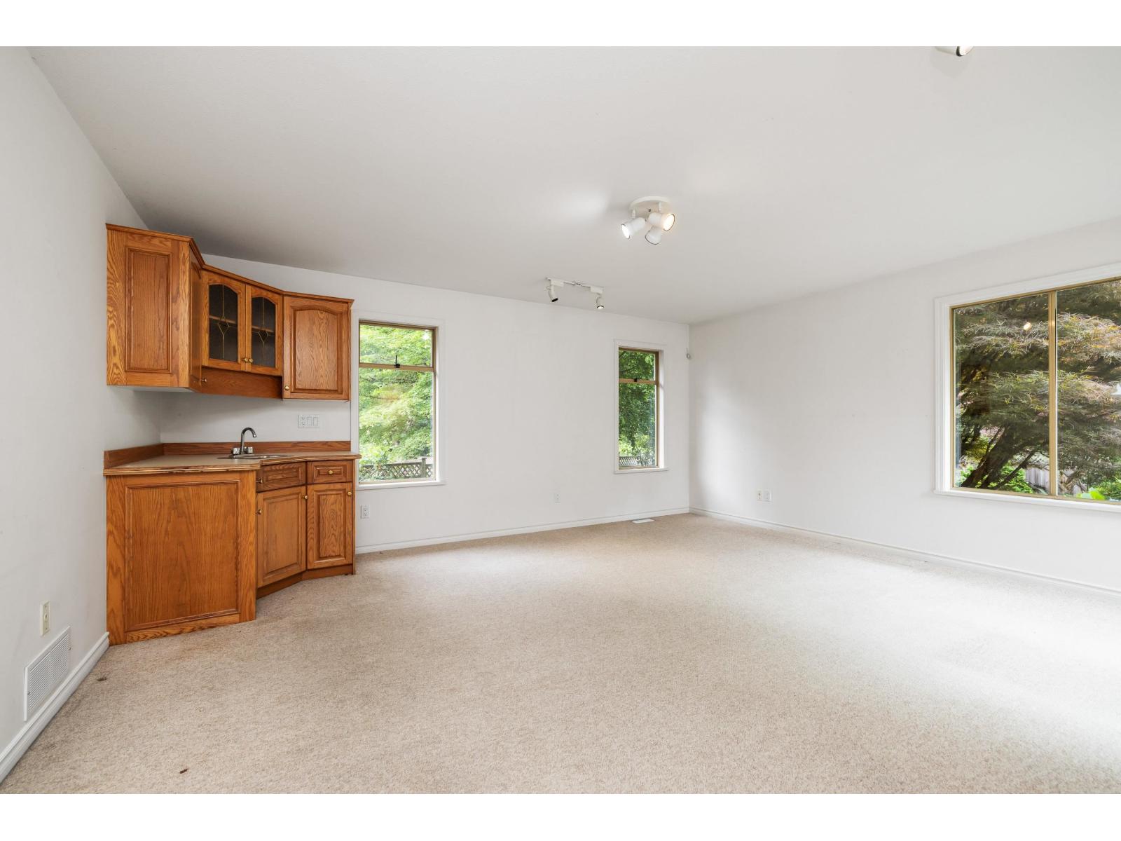 8658 165a Street, Surrey, British Columbia  V4N 3G7 - Photo 18 - R3093433