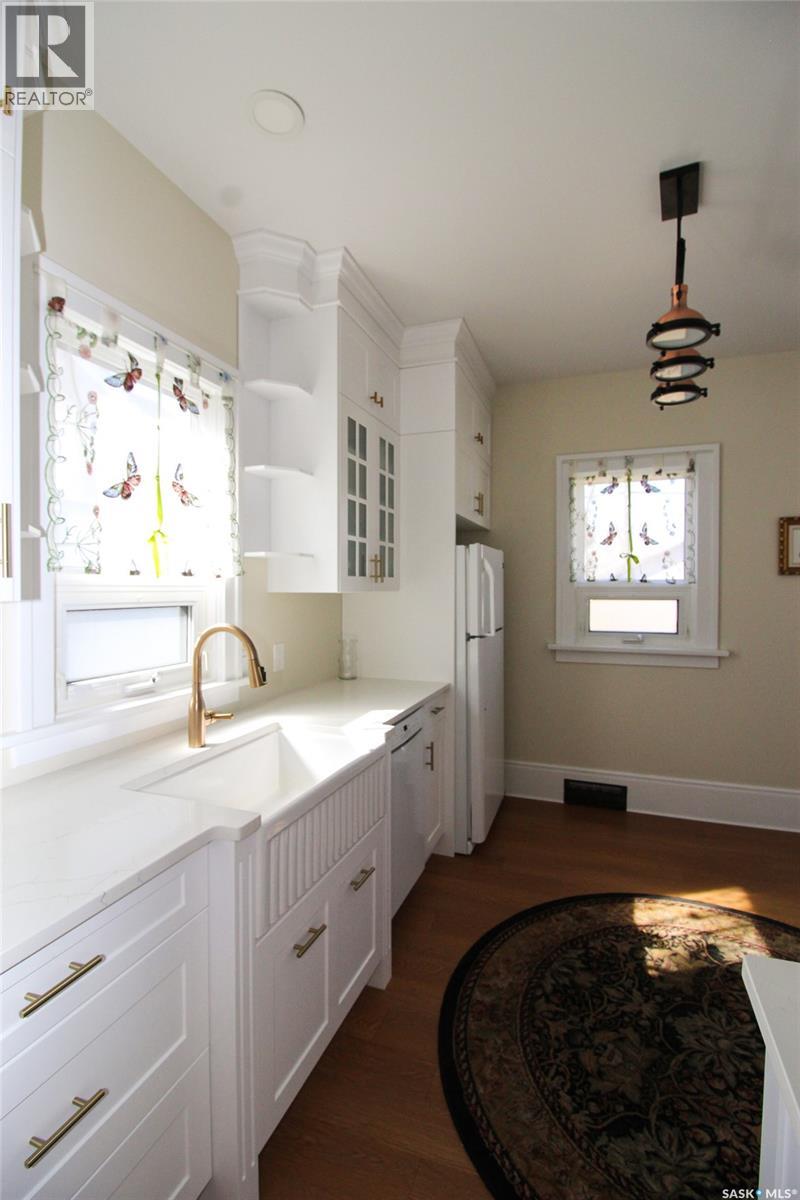 671 2nd Street E, Shaunavon, Saskatchewan  S0N 2M0 - Photo 10 - SK034054