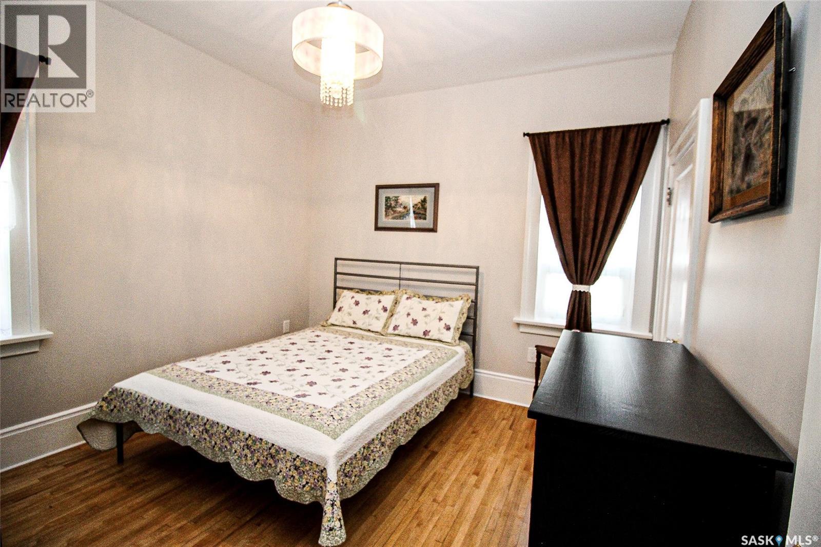 671 2nd Street E, Shaunavon, Saskatchewan  S0N 2M0 - Photo 19 - SK034054