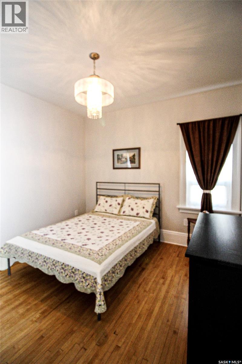 671 2nd Street E, Shaunavon, Saskatchewan  S0N 2M0 - Photo 20 - SK034054