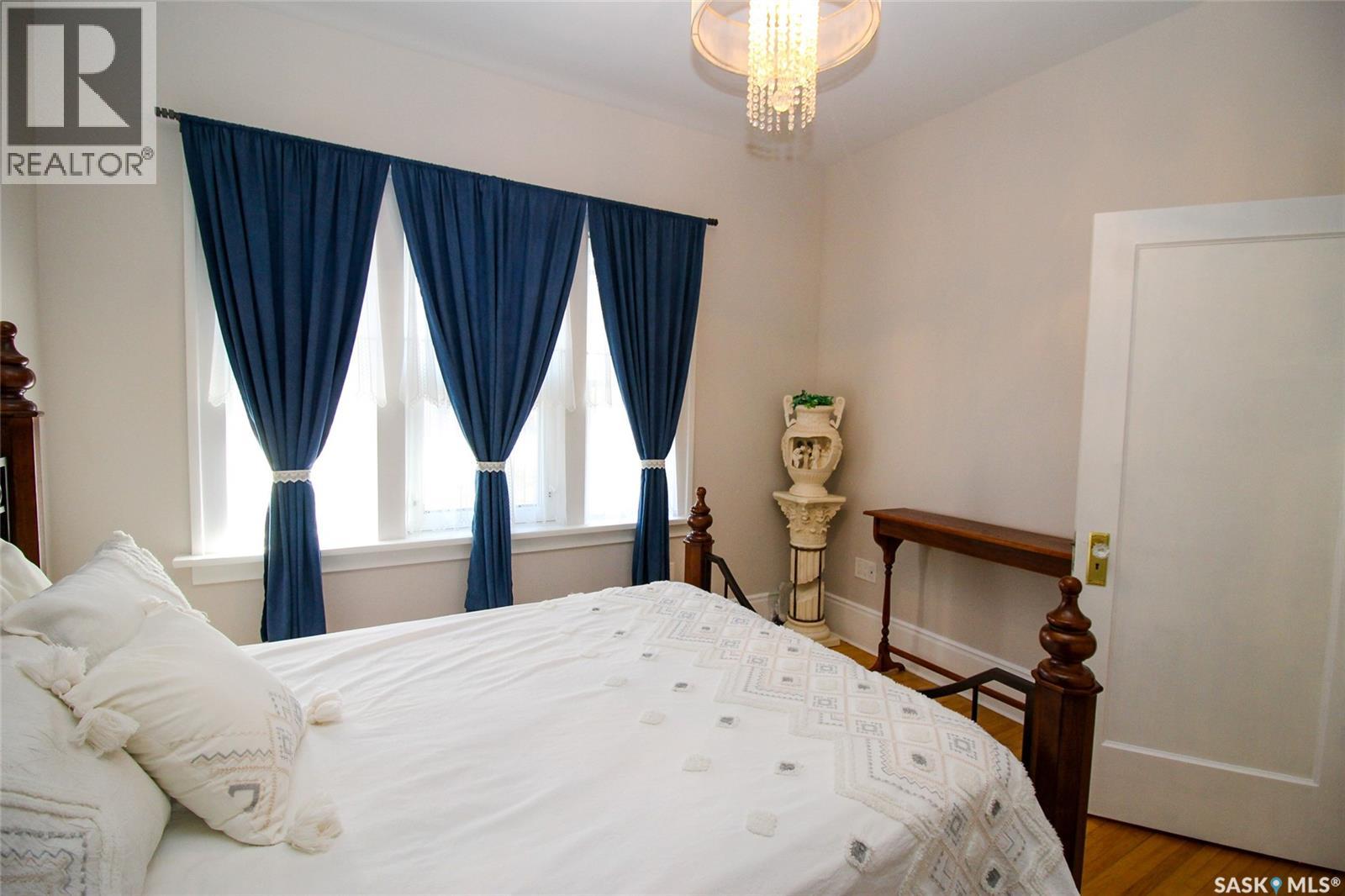 671 2nd Street E, Shaunavon, Saskatchewan  S0N 2M0 - Photo 23 - SK034054