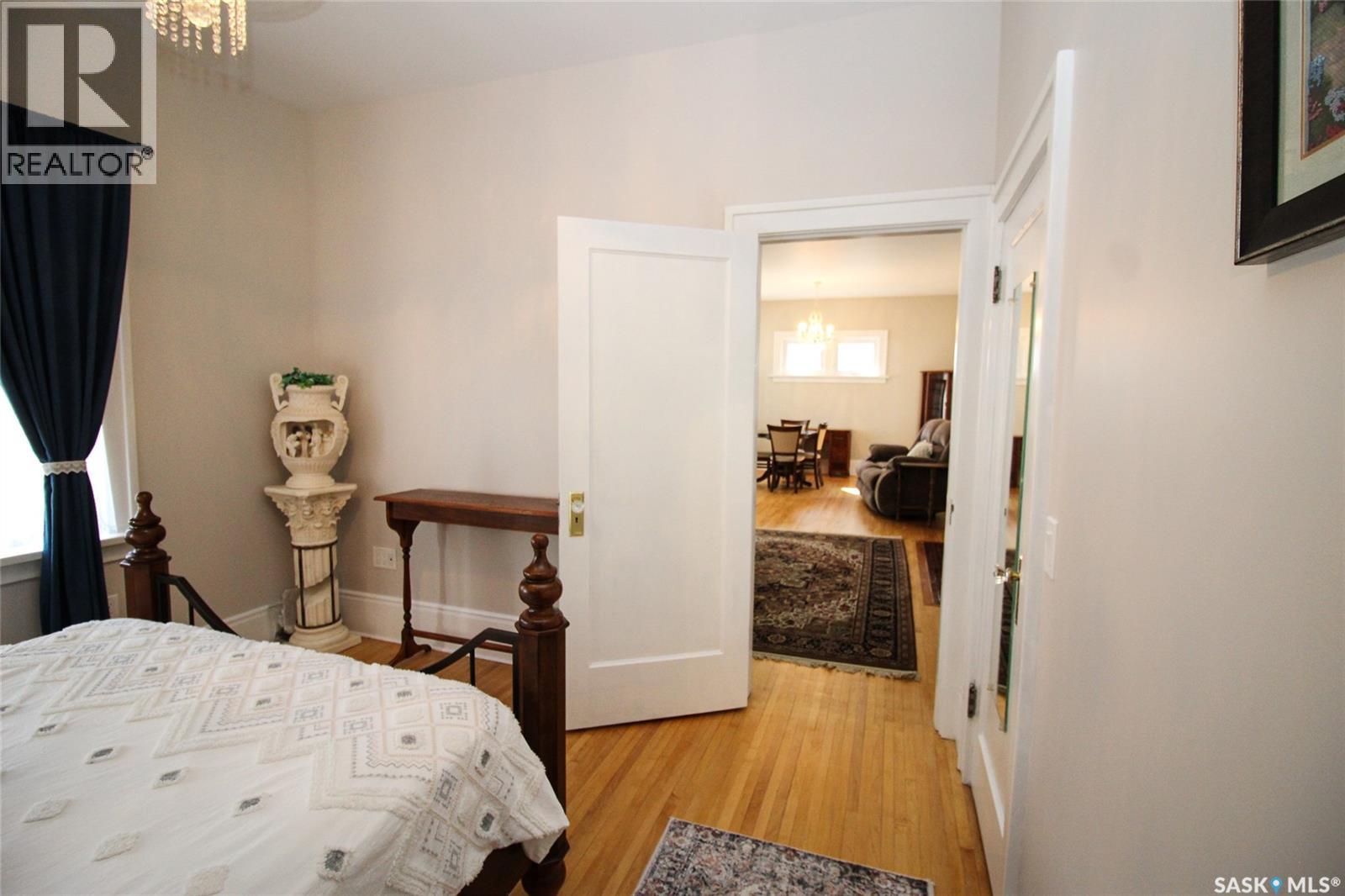 671 2nd Street E, Shaunavon, Saskatchewan  S0N 2M0 - Photo 24 - SK034054