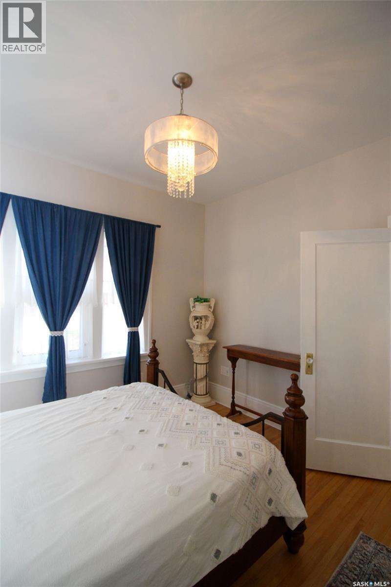 671 2nd Street E, Shaunavon, Saskatchewan  S0N 2M0 - Photo 25 - SK034054