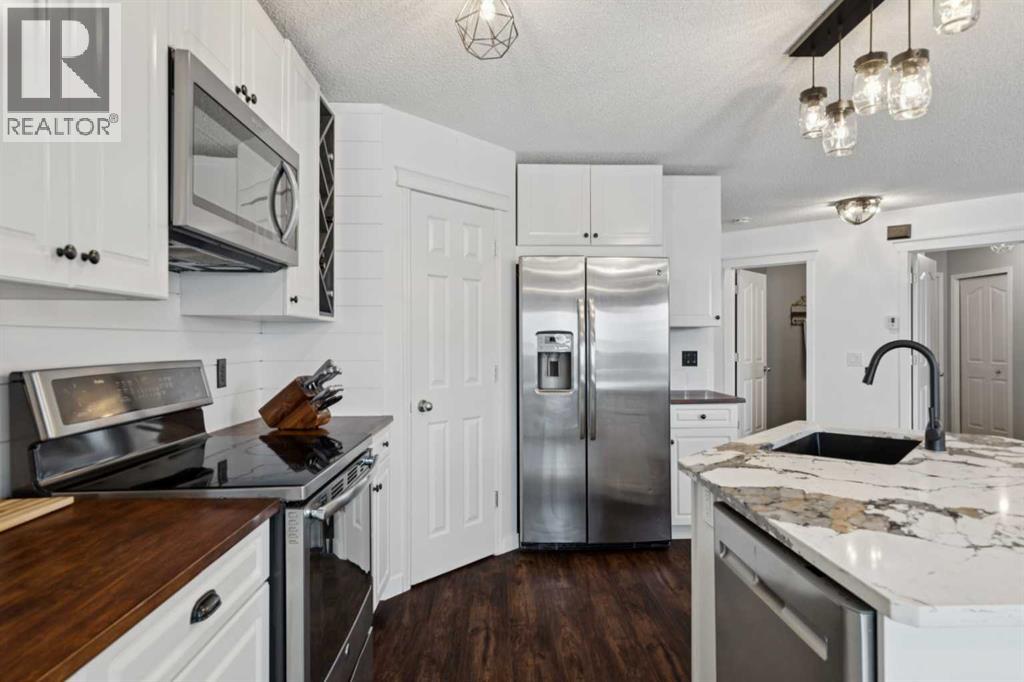 250 Chapalina Place SE, Calgary, Alberta  T2X 3P4 - Photo 13 - A2289468