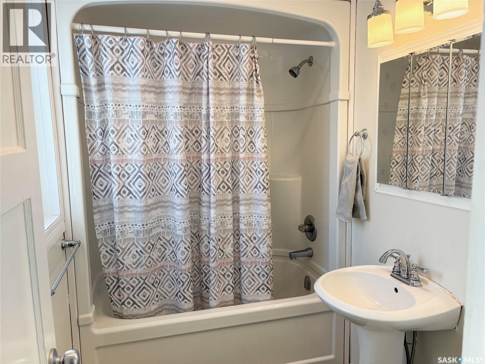 113 Laurier Avenue, Yorkton, Saskatchewan  S3N 1V1 - Photo 14 - SK030095