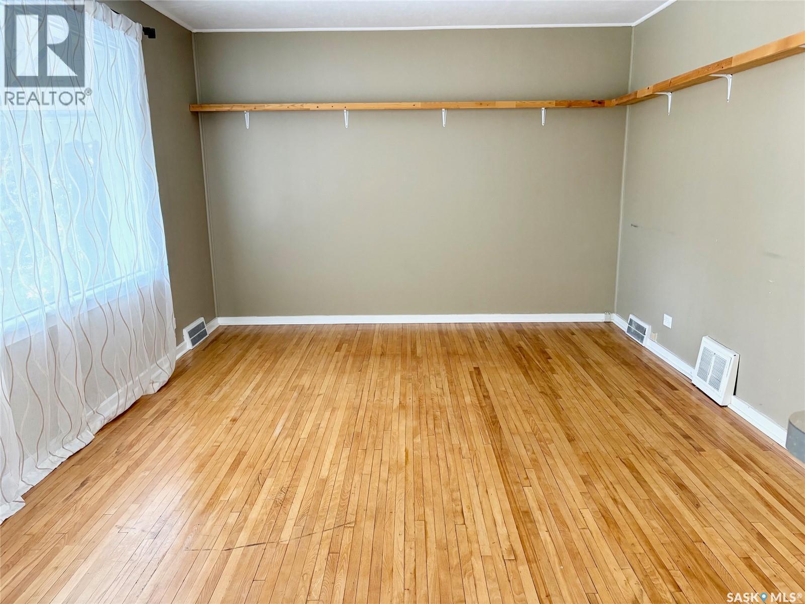 113 Laurier Avenue, Yorkton, Saskatchewan  S3N 1V1 - Photo 13 - SK030095