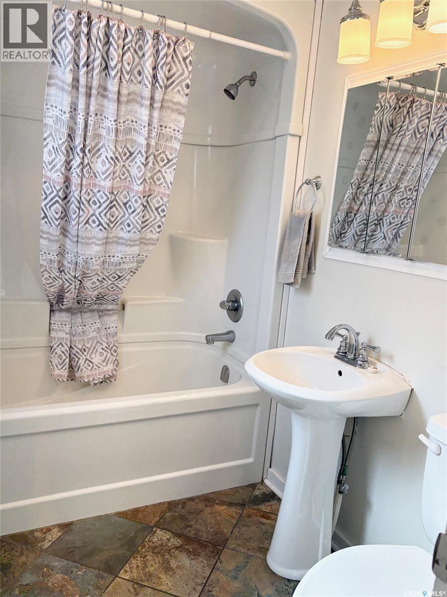 113 Laurier Avenue, Yorkton, Saskatchewan  S3N 1V1 - Photo 15 - SK030095