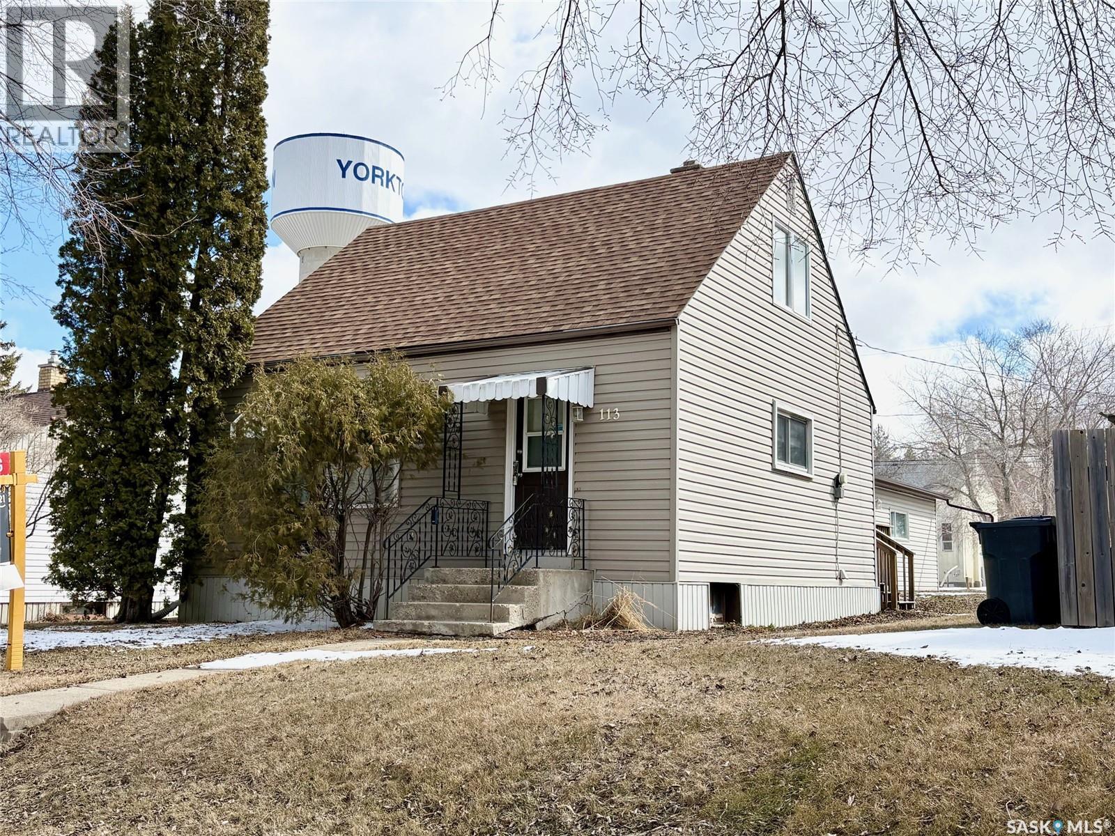 113 Laurier Avenue, Yorkton, Saskatchewan  S3N 1V1 - Photo 2 - SK030095