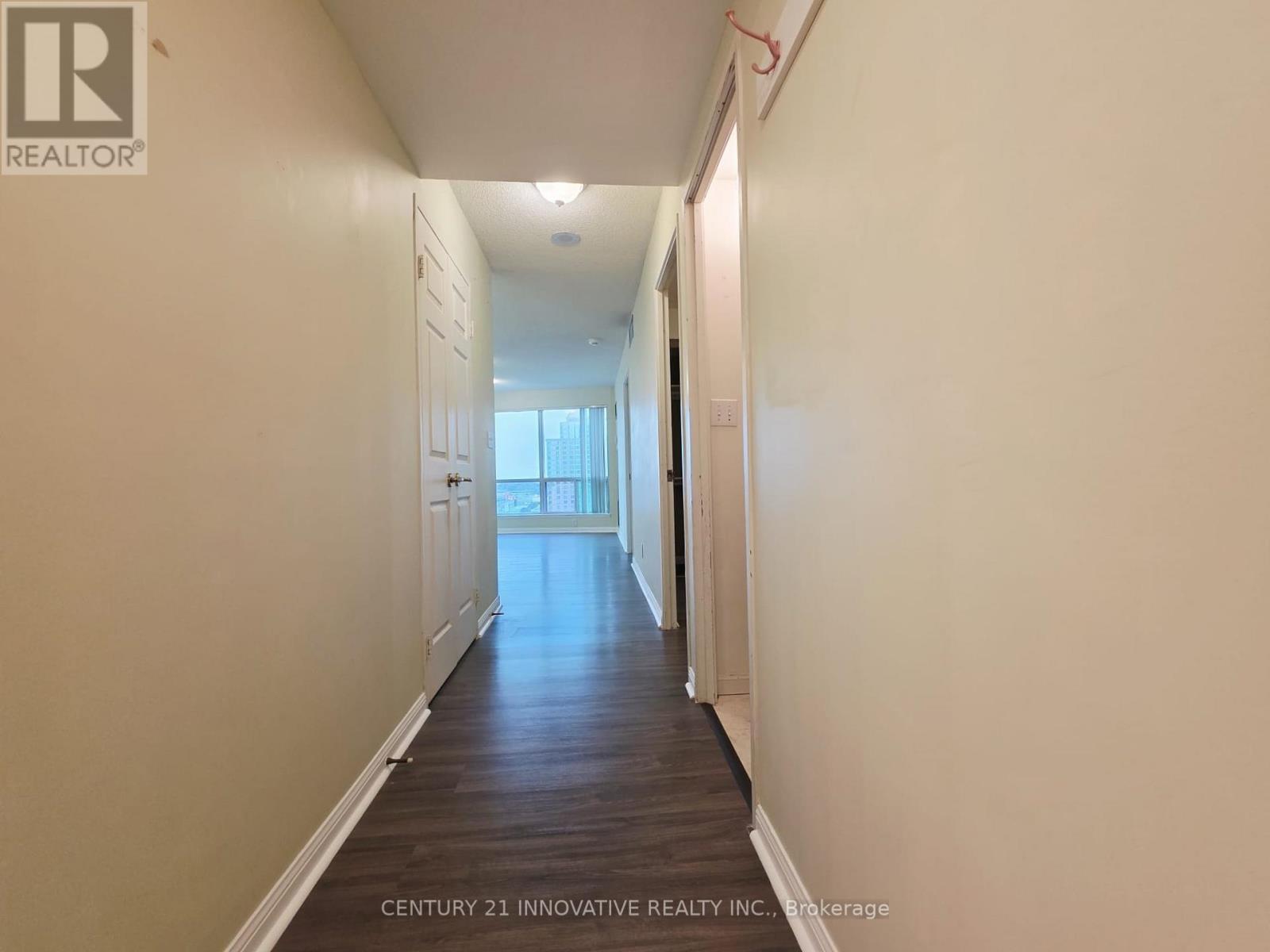1705 - 18 Lee Centre Drive, Toronto, Ontario  M1H 3H5 - Photo 10 - E13048856