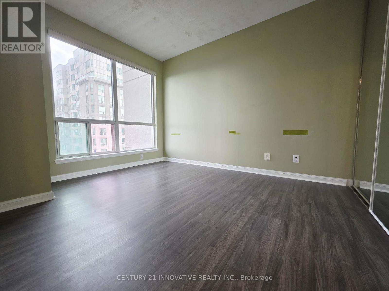 1705 - 18 Lee Centre Drive, Toronto, Ontario  M1H 3H5 - Photo 7 - E13048856