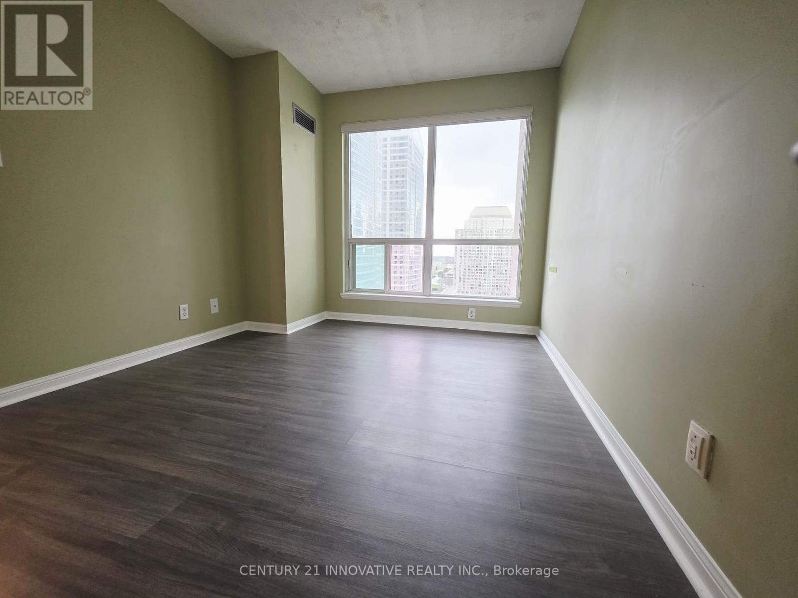1705 - 18 Lee Centre Drive, Toronto, Ontario  M1H 3H5 - Photo 8 - E13048856