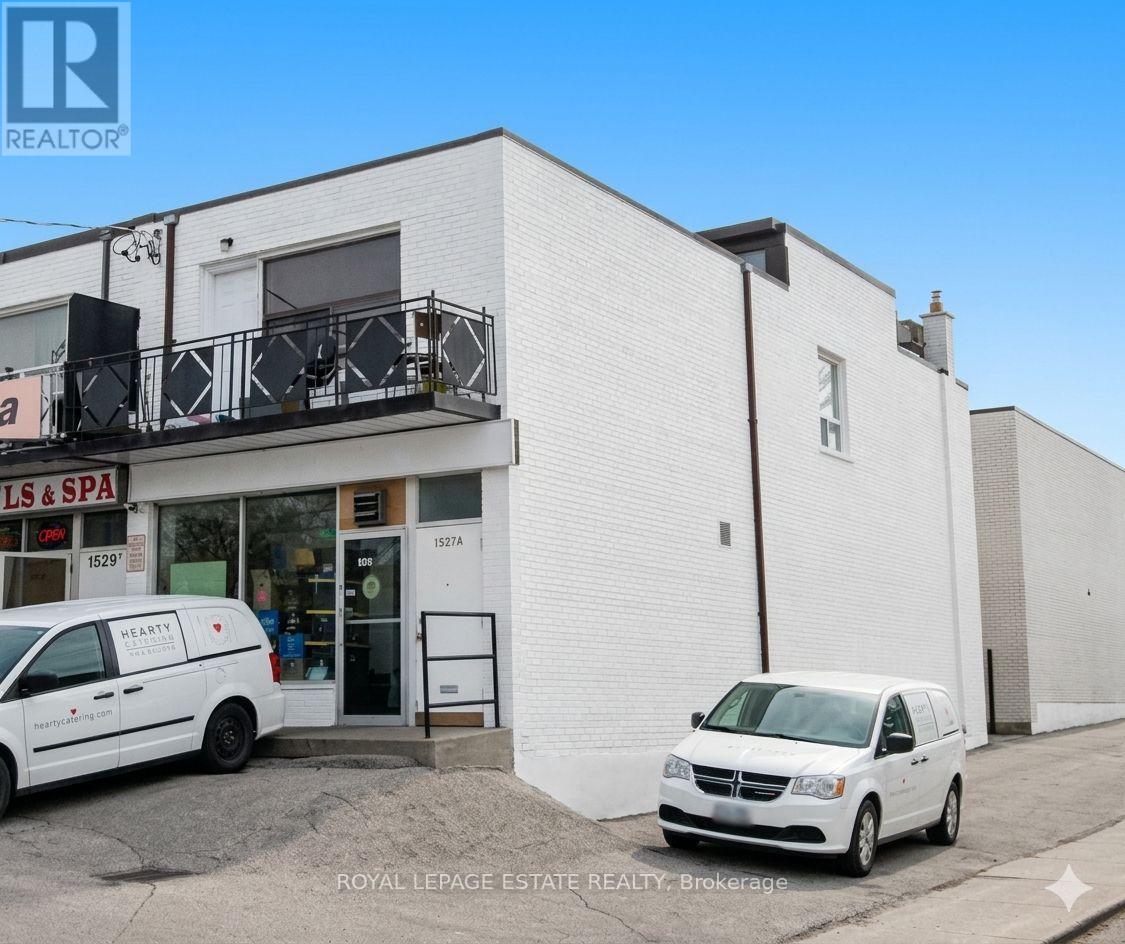 1527 O'CONNOR DRIVE, Toronto, Ontario