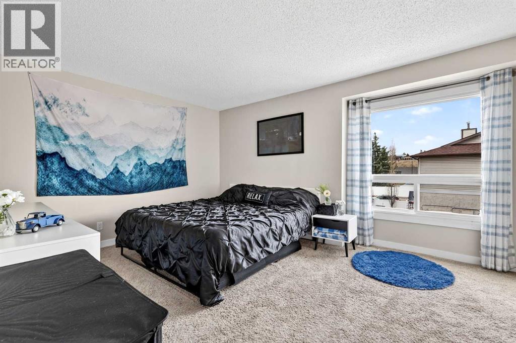 230 Deerpoint Lane SE, Calgary, Alberta  T2J 6M7 - Photo 15 - A2300887