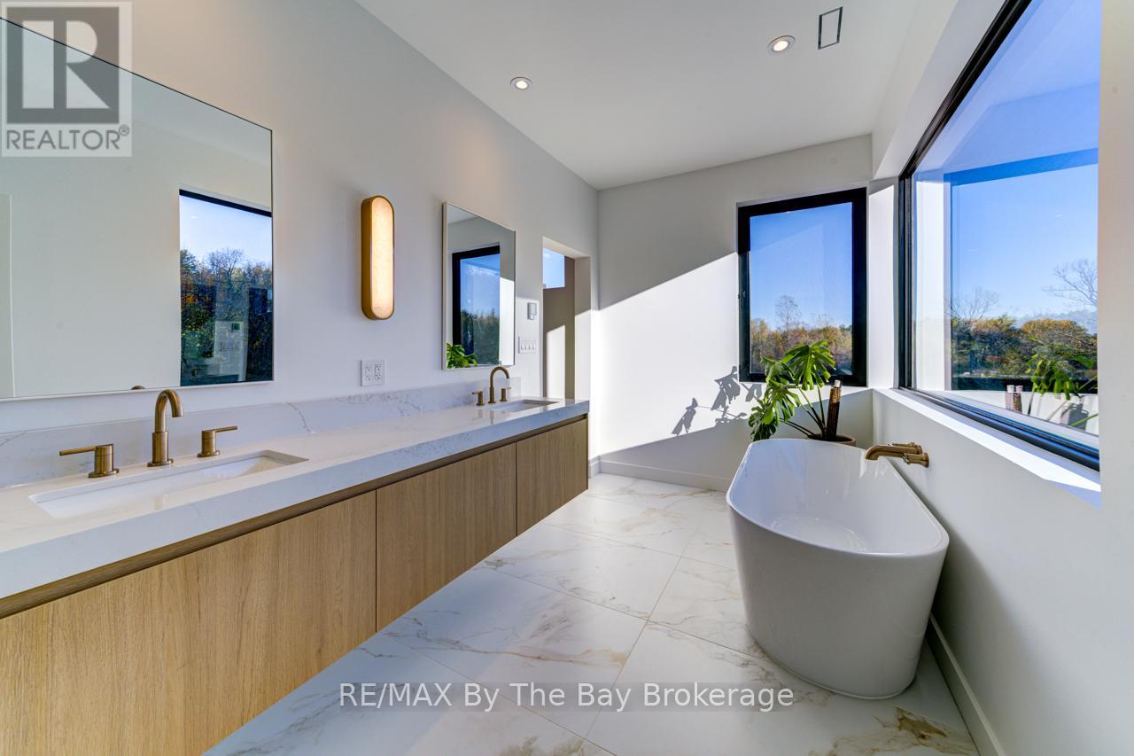 18 Raintree Court, Clearview, Ontario  L9Y 0K2 - Photo 21 - S12719884