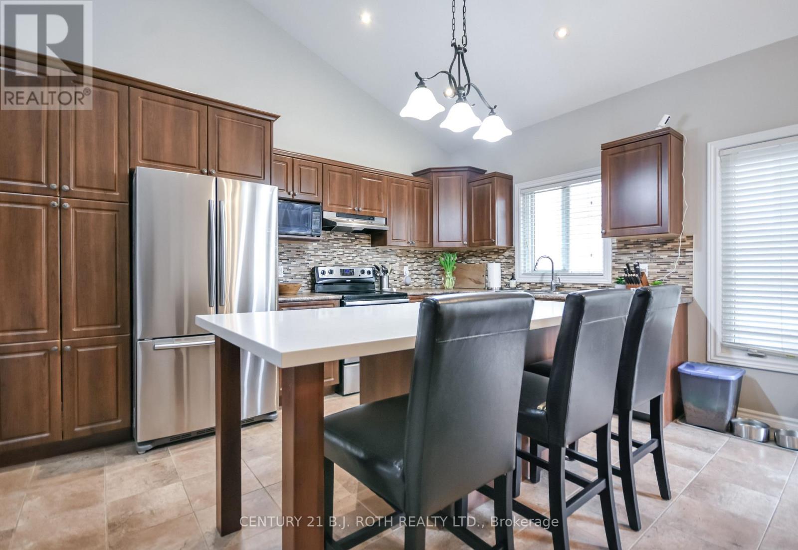 14 Stevenson Street, Essa (Angus), Ontario  L0M 1B6 - Photo 11 - N13048944