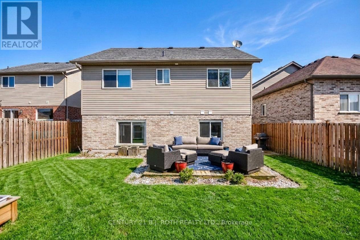 14 Stevenson Street, Essa (Angus), Ontario  L0M 1B6 - Photo 24 - N13048944