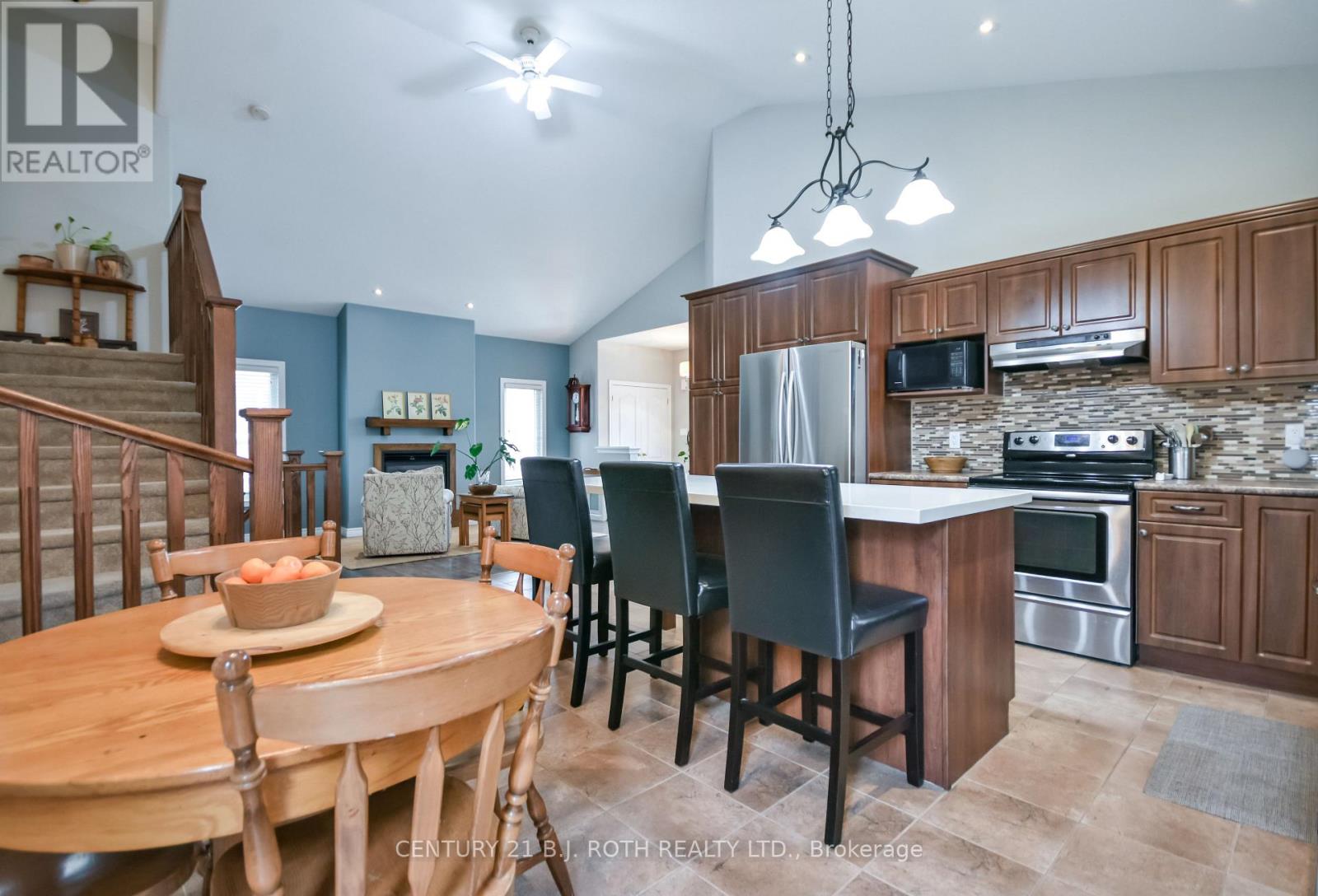 14 Stevenson Street, Essa (Angus), Ontario  L0M 1B6 - Photo 7 - N13048944