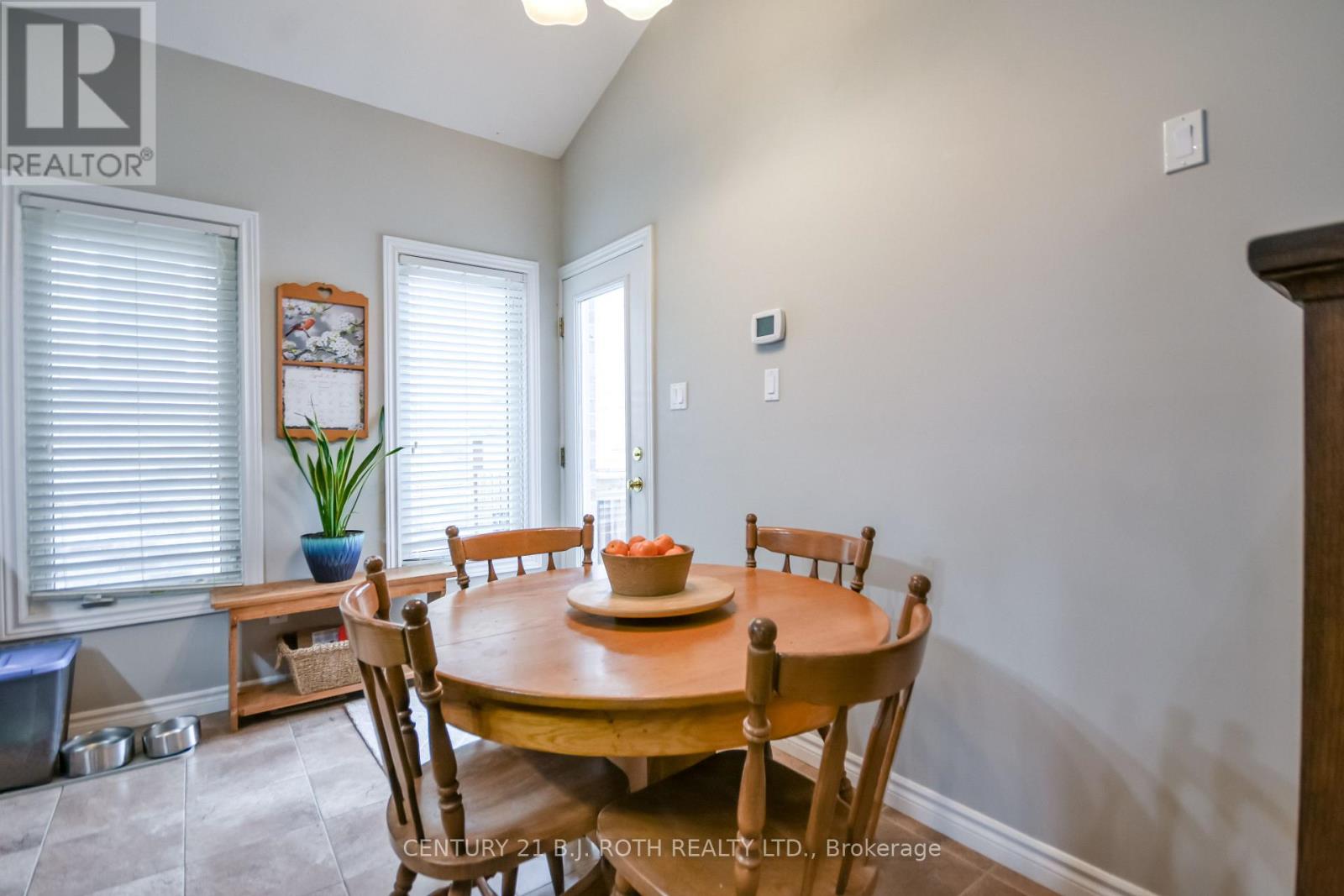 14 Stevenson Street, Essa (Angus), Ontario  L0M 1B6 - Photo 8 - N13048944