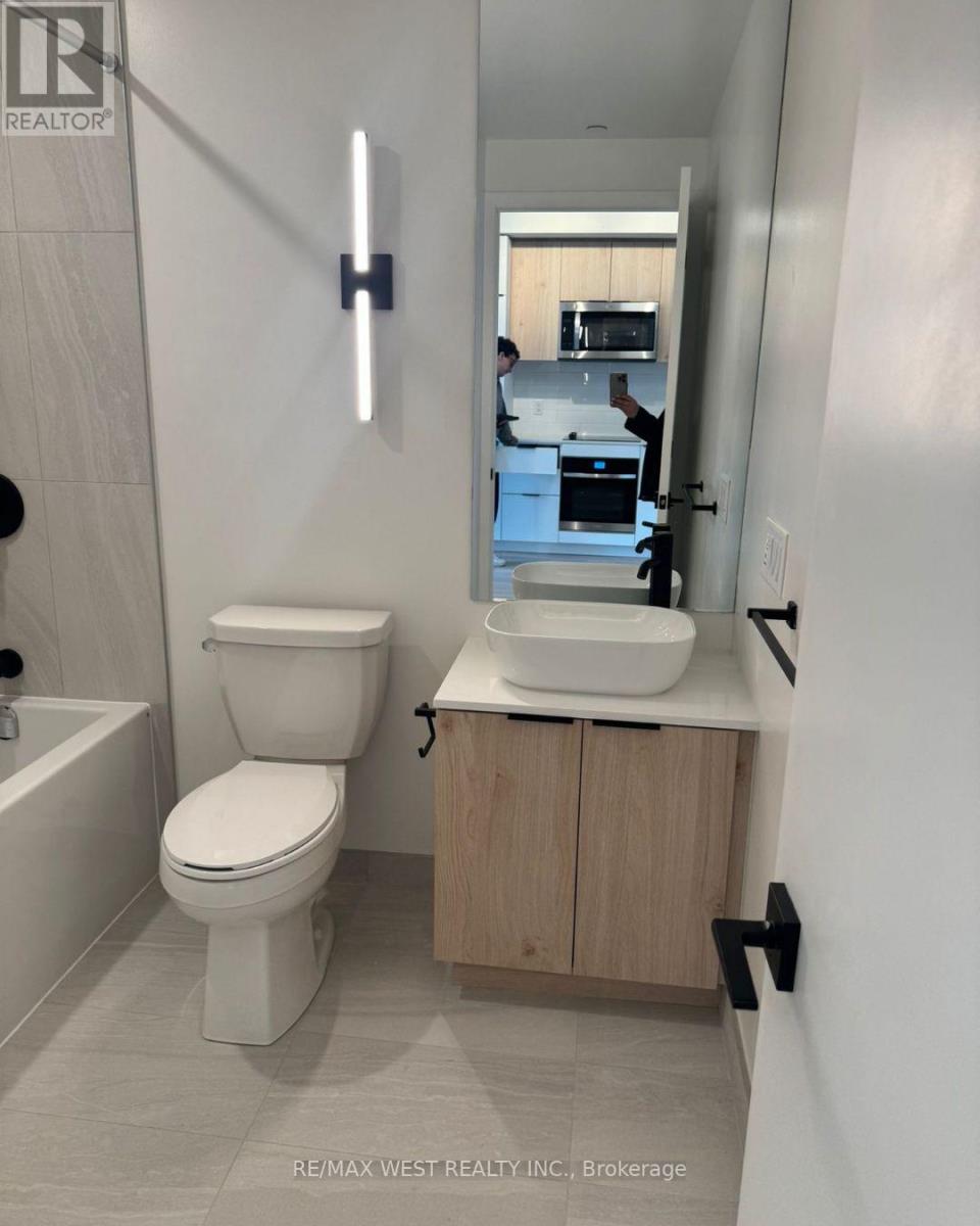 604 - 1185 Dupont Street, Toronto, Ontario  M6H 0G5 - Photo 9 - W13039884