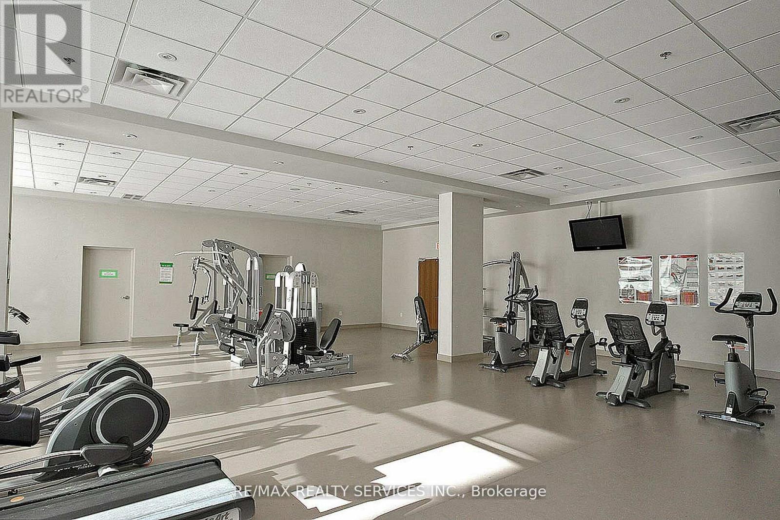 2009 - 215 Queen Street E, Brampton, Ontario  L6W 0A9 - Photo 14 - W12942604