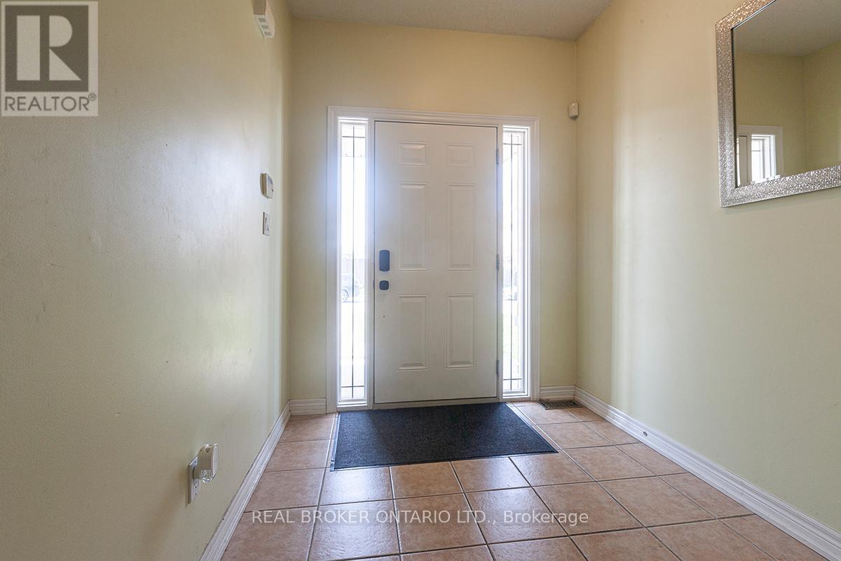 66 Springvalley Crescent, Hamilton, Ontario  L9C 7X3 - Photo 3 - X13026242