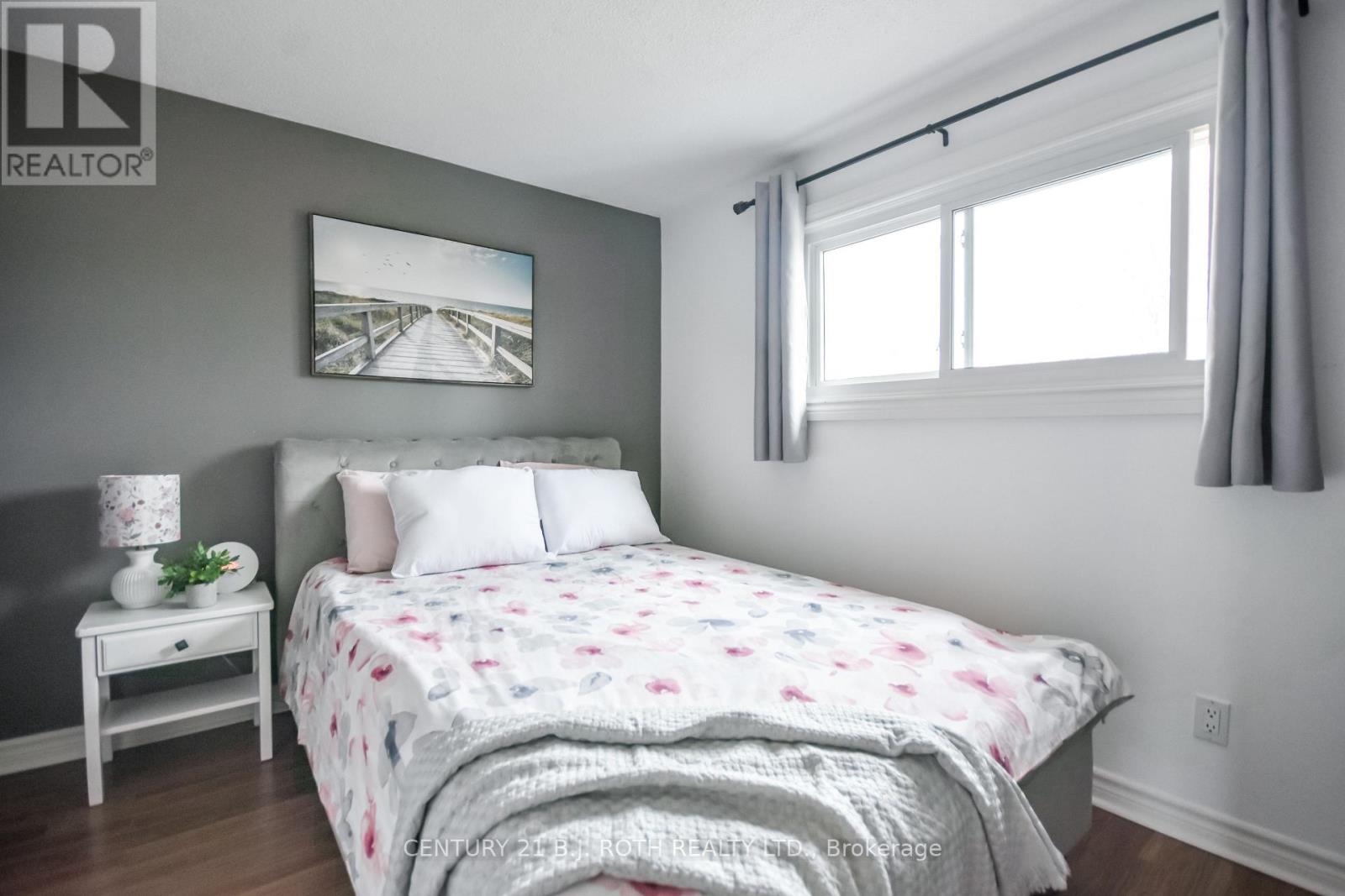 11 Pepler Place, Barrie (Sunnidale), Ontario  L4N 5E3 - Photo 18 - S13048778