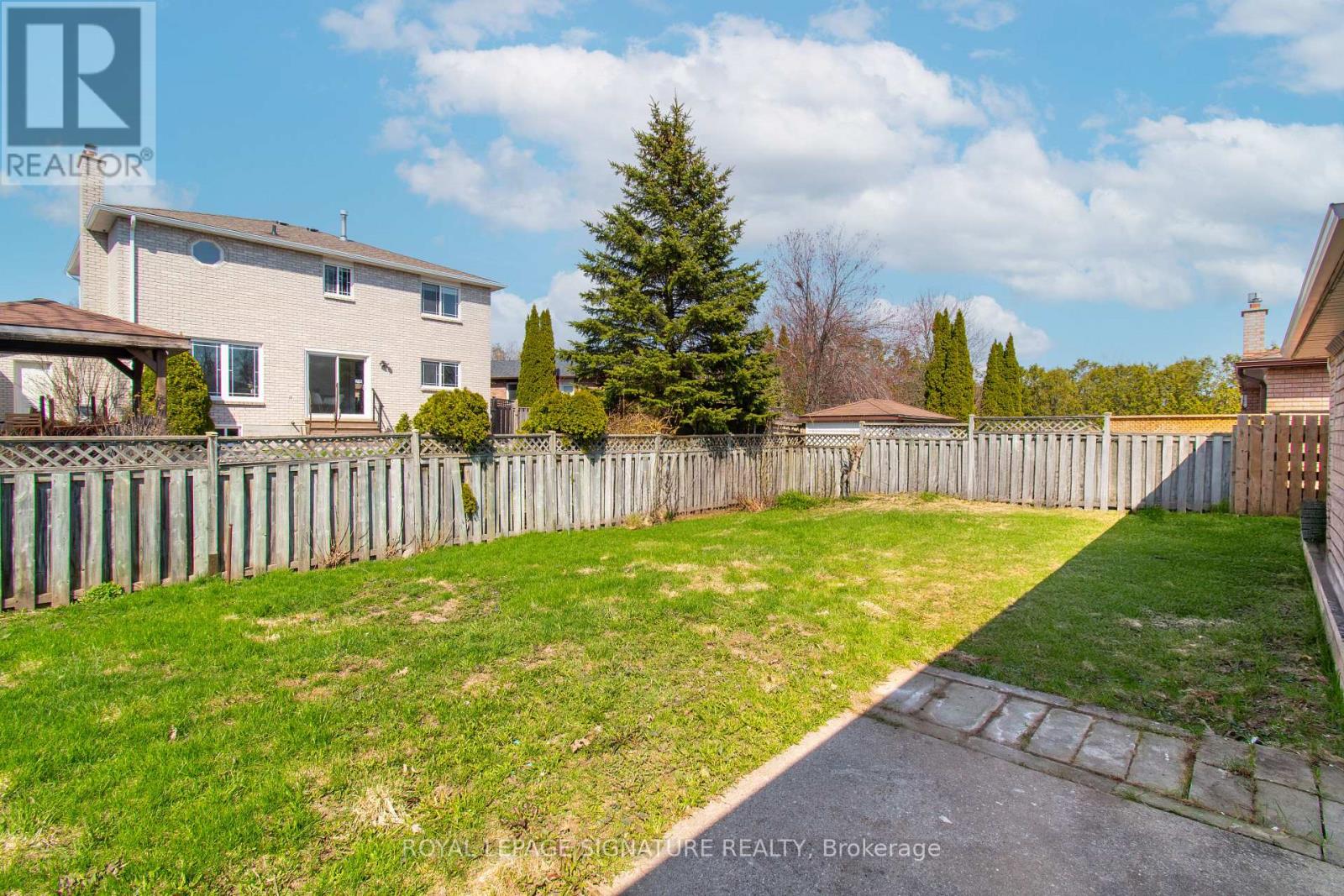 208 Steel Street, Barrie (Grove East), Ontario  L4M 2G9 - Photo 26 - S13048798