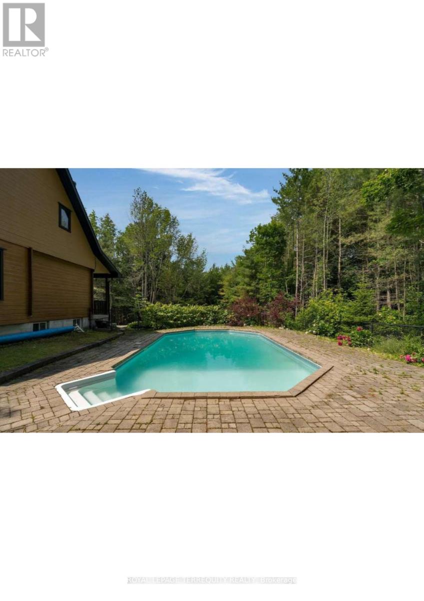 2668 Mcdonald Road, Springwater, Ontario  L0L 1P0 - Photo 13 - S13048938