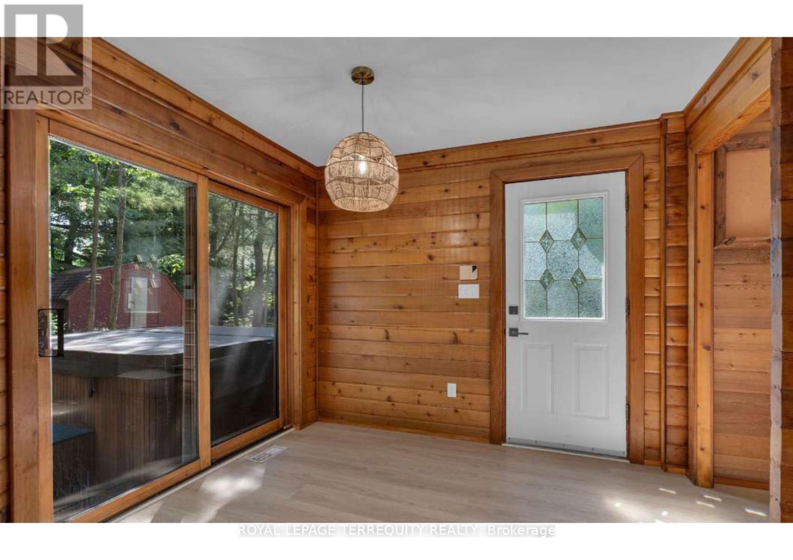 2668 Mcdonald Road, Springwater, Ontario  L0L 1P0 - Photo 34 - S13048938