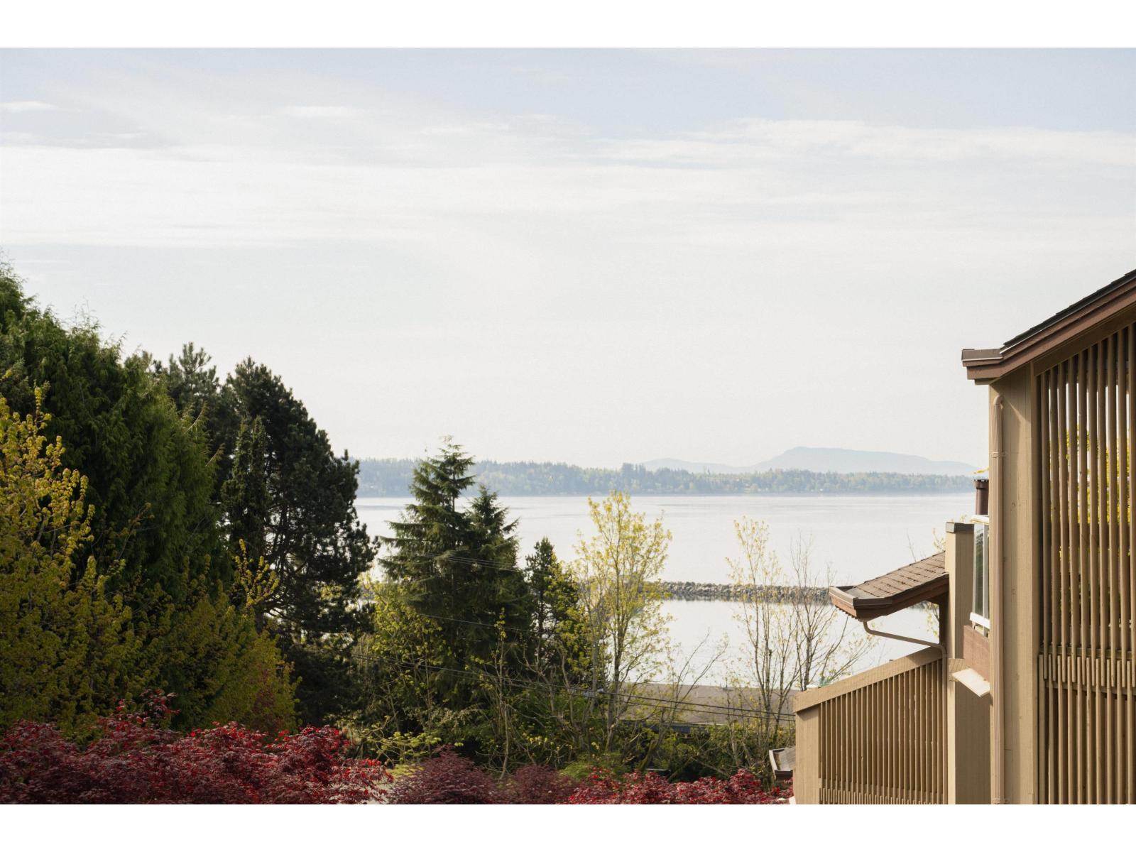 102 15025 Victoria Avenue, White Rock, British Columbia  V4B 1G2 - Photo 13 - R3116091